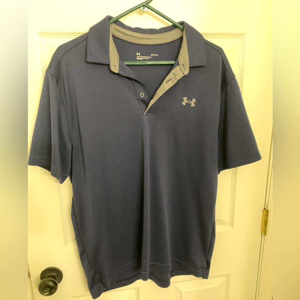 Men’s Large Under Armour Polo.